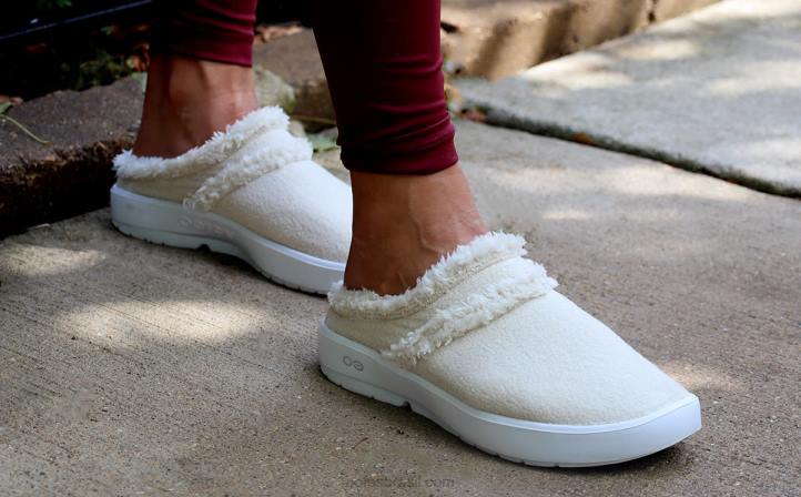 bege OOFOS sapato mule oocoozie feminino 62V2109