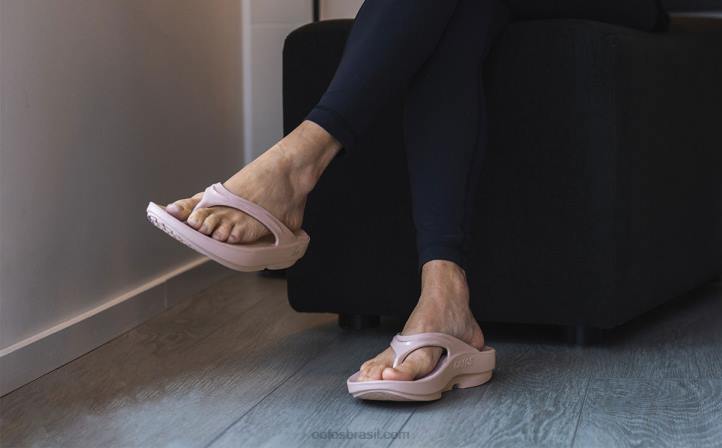 poeira estelar OOFOS sandália oolala feminina 62V230