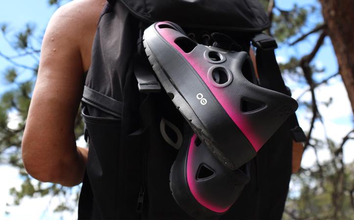 rosa OOFOS sandália oocandoo feminina 62V256